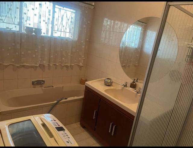 3 BEDROOM FREESTANDING FOR SALE IN WOODLANDS